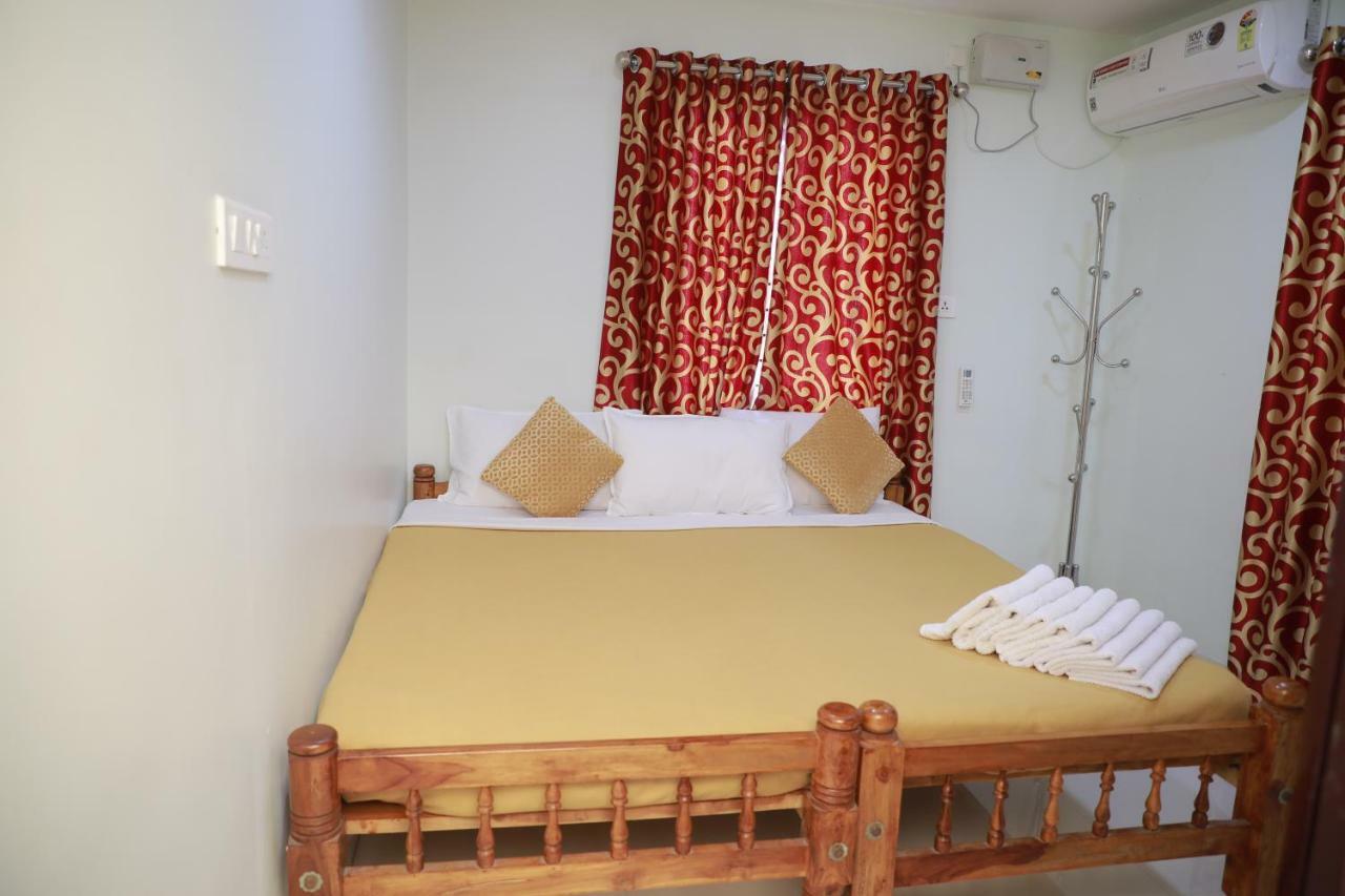 Pavithram Residency Bed & Breakfast Kollam Exterior photo